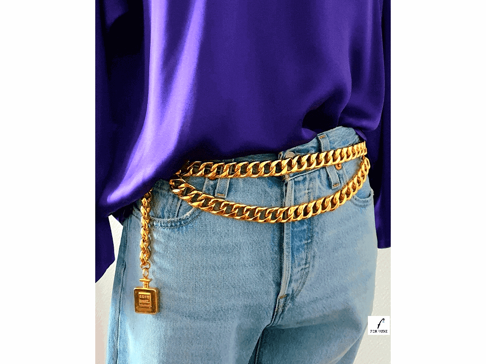 Vintage Chanel belt, double row gold-plated chain, Coco perfume bottle  charm, circa 1985-1990 ‣ For Sure Vintage